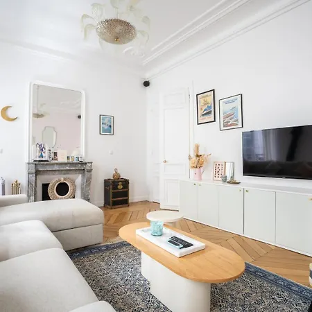 Appartamento Guestready - A Classic Touch Of Parisian Glamour Parigi
