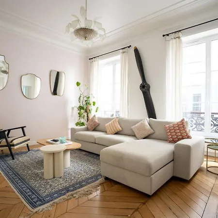 Guestready - A Classic Touch Of Parisian Glamour Parigi